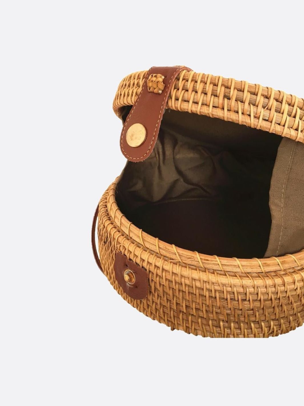 Bolso de ratán tejido