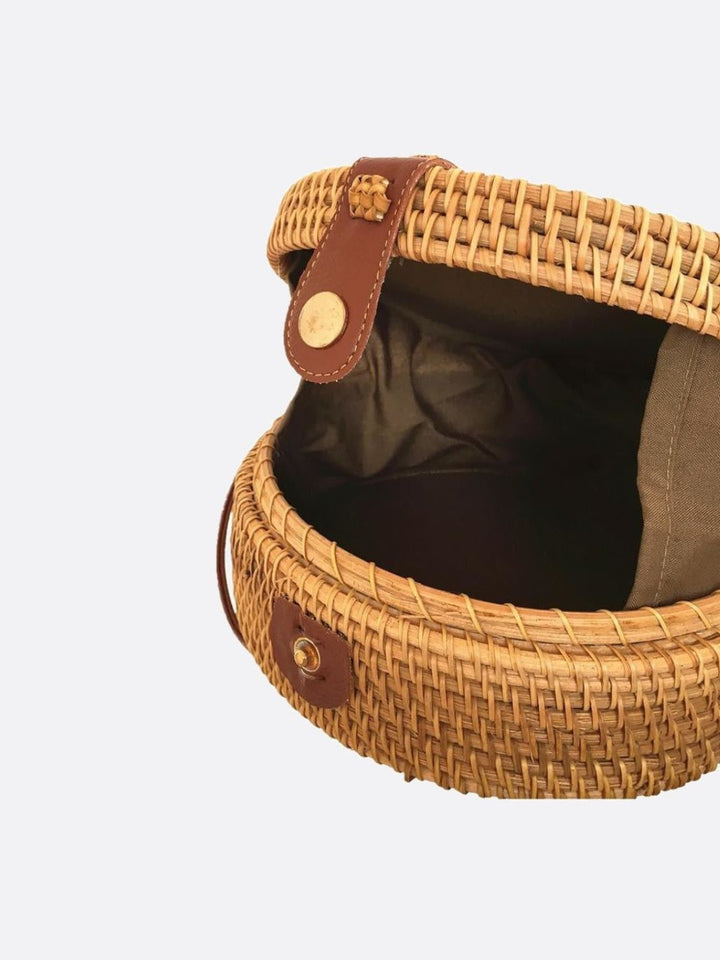 Bolso de ratán tejido